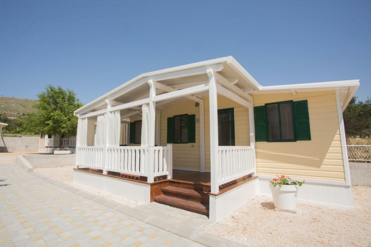 Sunce Mobile Homes & Apartments Grebastica Exterior photo