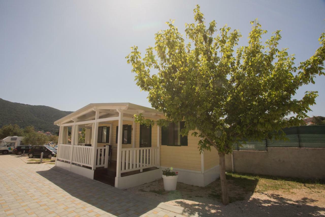 Sunce Mobile Homes & Apartments Grebastica Exterior photo